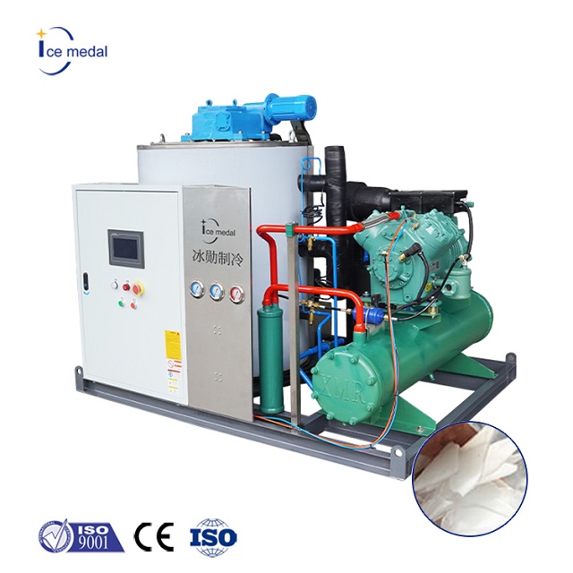 เครื่องทำเกล็ดน้ำแข็งอุตสาหกรรม Icemedal 5 ตันพร้อมระบบระบายความร้อนด้วยน้ำ / ระบบระบายความร้อนด้วยอากาศ