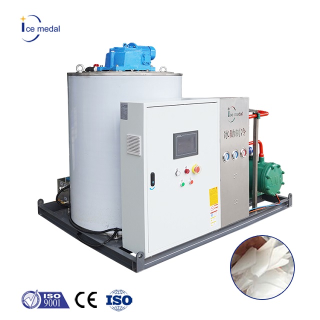 เครื่องทำเกล็ดน้ำแข็งอุตสาหกรรม Icemedal 5 ตันพร้อมระบบระบายความร้อนด้วยน้ำ / ระบบระบายความร้อนด้วยอากาศ