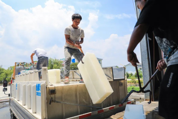  บล็อกน้ำแข็งสำหรับขายส่ง 