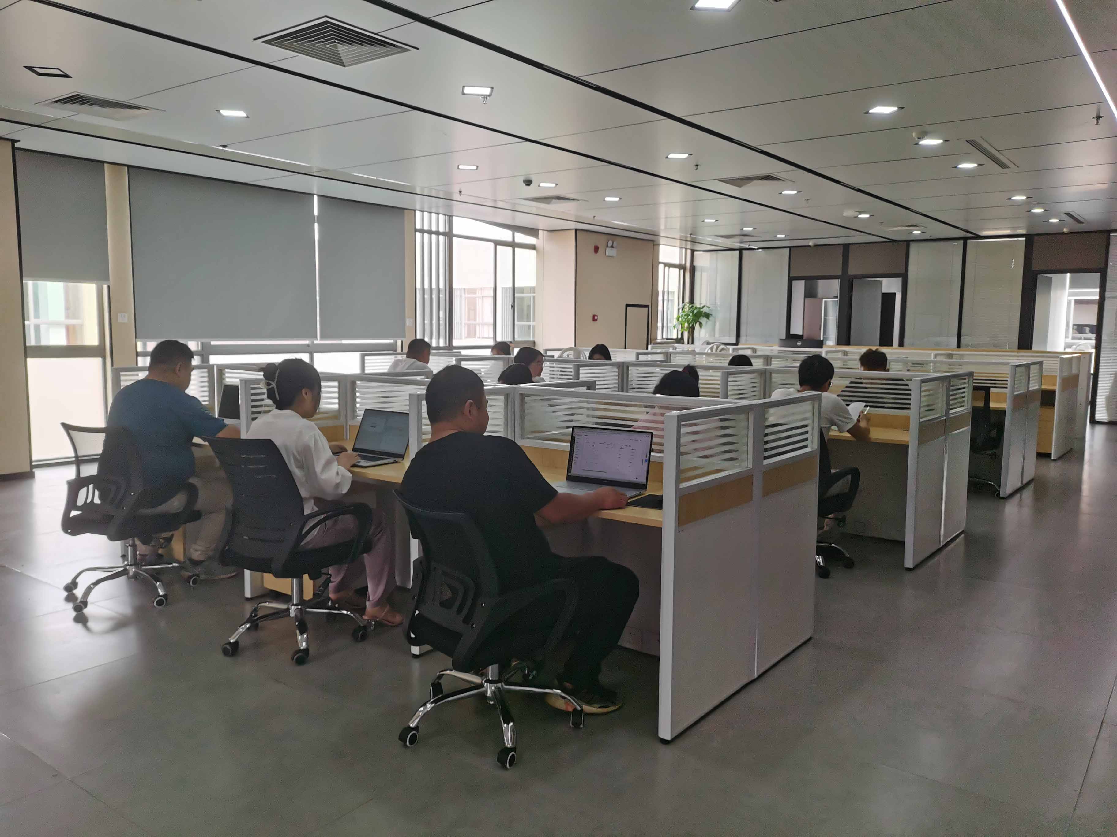 ขอแสดงความยินดีอย่างอบอุ่น Hunan Icemedal Vismed Equipment Co. , Housewarming ของ Ltd.