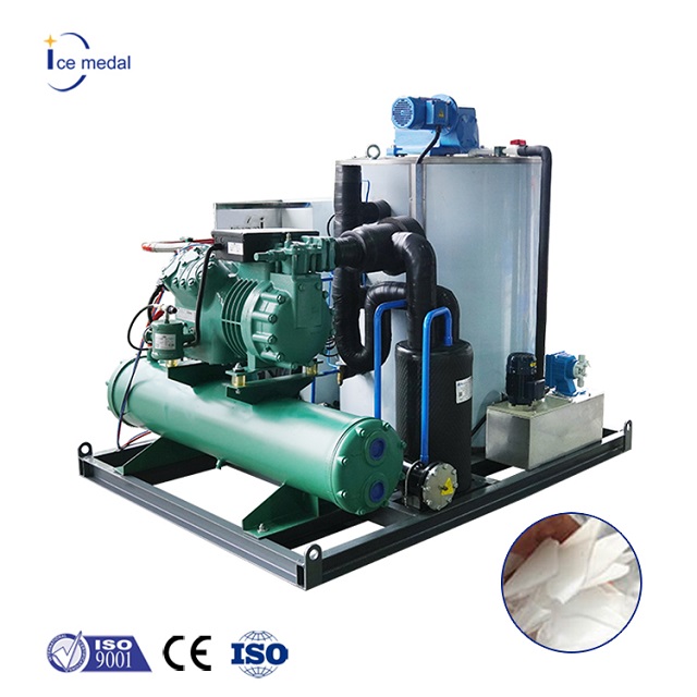 เครื่องทำเกล็ดน้ำแข็งอุตสาหกรรม Icemedal 5 ตันพร้อมระบบระบายความร้อนด้วยน้ำ / ระบบระบายความร้อนด้วยอากาศ